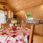 Chalé Cosy Avec Vue Magique