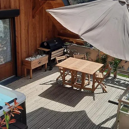 Cosy Avec Vue Magique בקתה Gèdre