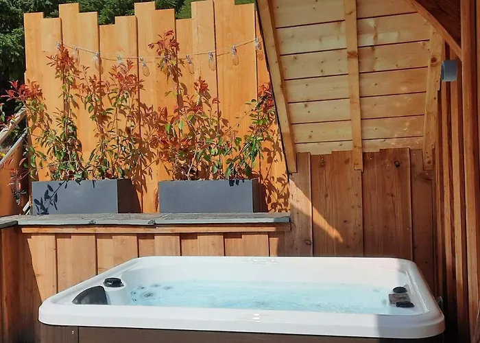 Cosy Avec Vue Magique Alpehytte Gèdre